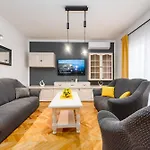 Jurkin Apartment