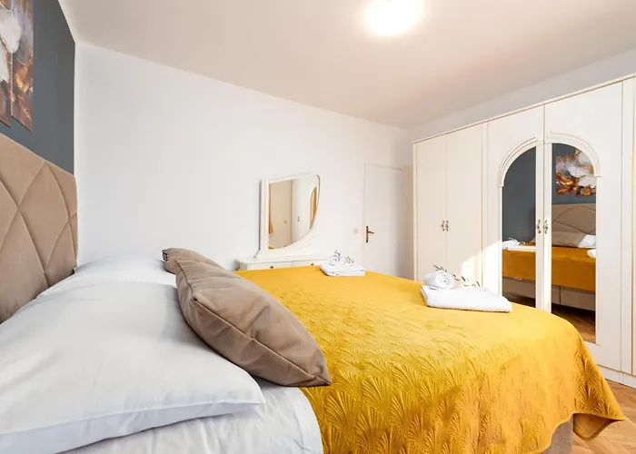 Jurkin Lejlighed Ninski Stanovi